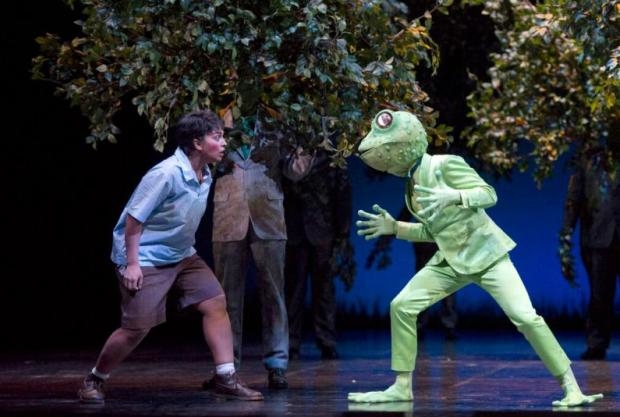 Danielle de Niese and François Piolino in L&#39;Enfant et les sortilèges (Glyndebourne)