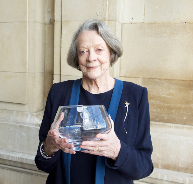 Dame Maggie Smith receives 
The Critics' Circle Award 2015 