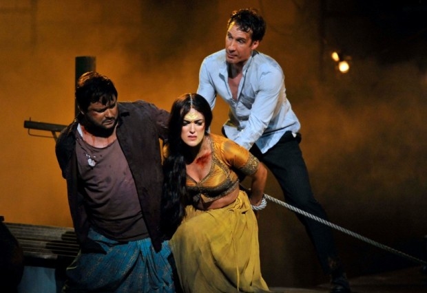 Robert McPherson as Nadir, Claudia Boyle as Leïla and Jacques Imbrailo as Zurga in The Pearl Fishers (ENO)