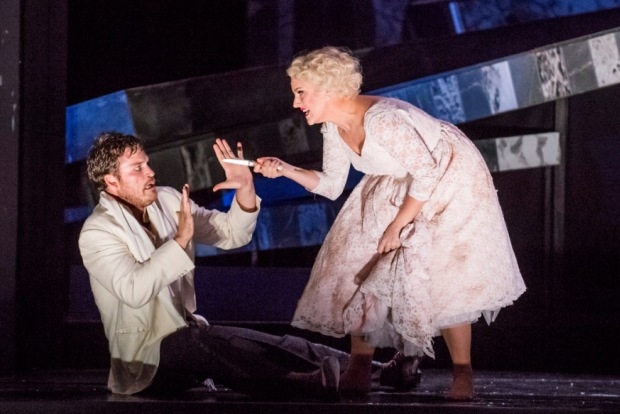 Brandon Cedel as Leporello and Louise Alder as Zerlina in Don Giovanni (Glyndebourne Tour)