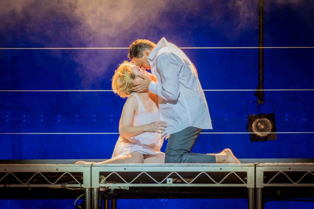 Caitlin Hulcup as Iseult and Tom Randle as Tristan in Le Vin herbé (WNO)