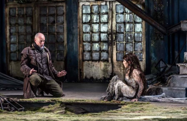 Paul Gay as Golaud and Andrea Carroll as Mélisande in Pelléas et Mélisande (Garsington Opera)