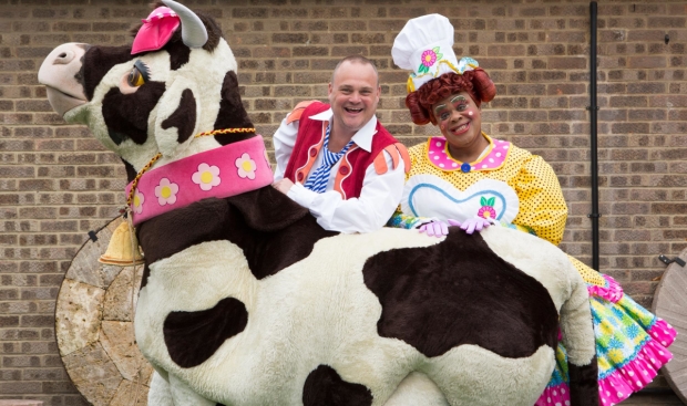 Al Murray and Clive Rowe who will be starring in Wimbledon&#39;s panto this year
