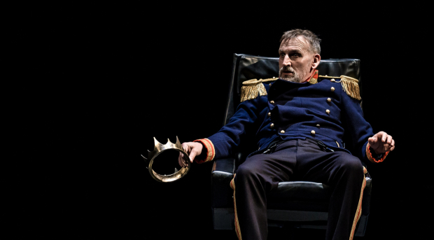 Christopher Eccleston in Macbeth 