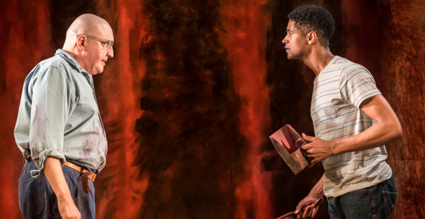 Alfred Molina (Mark Rothko) and Alfred Enoch (Ken) in Red