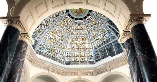 The octagonal hall
