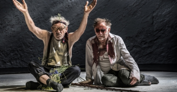 Ian McKellen (King Lear) and Danny Webb (Gloucester)