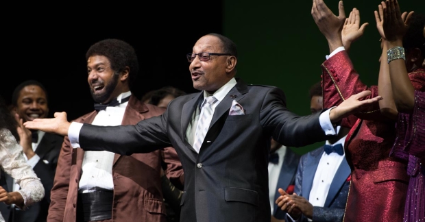 Duke Fakir on stage with the cast of Motown the Musical