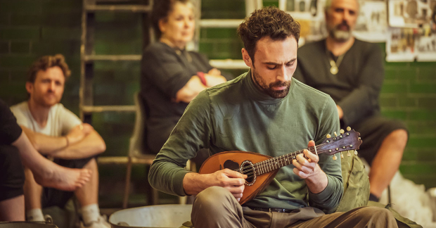 Alex Mugnaioni rehearsing with his mandolin
