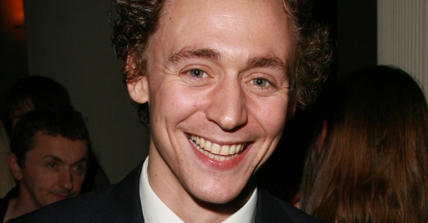 Tom Hiddleston in 2007 at the premiere of Othello, with Ewan McGregor and 