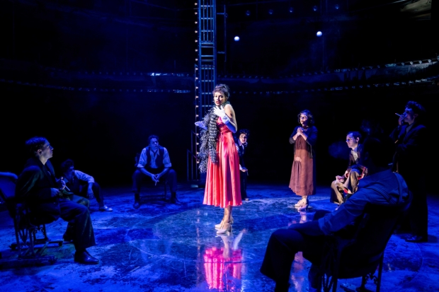 Melissa James (Louise), Ria Jones (Rose) and ensemble in Gypsy