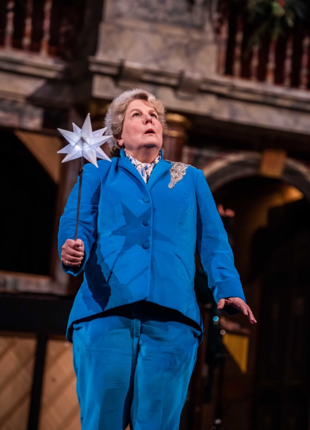 Sandi Toksvig in Christmas at the (Snow) Globe