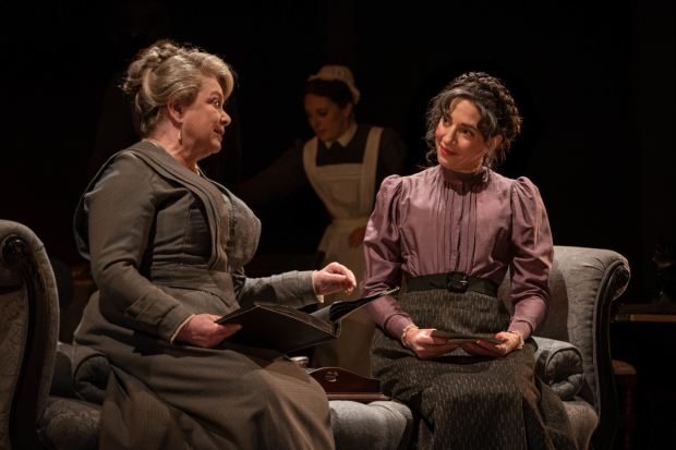 Caroline Gruber and Clara Francis in Leopoldstadt