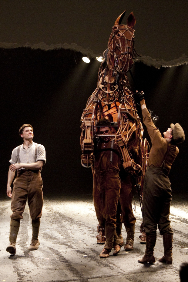 Kit Harington (Albert Narracott), Robin Guiver (Joey/Topthorn Hind), Al Nedjari (Joey/Topthorn Heart) and Jane Leaney (Joey/Topthorn Head) during the curtin call for War Horse in 2009 
