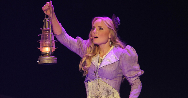 Kerry Ellis in The War of the Worlds 