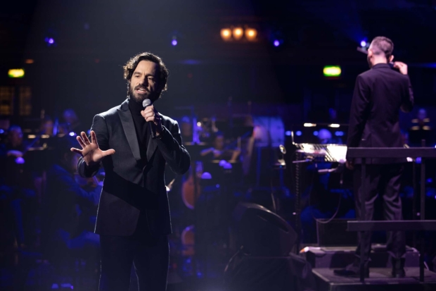Ramin Karimloo performing &quot;The Music of the Night