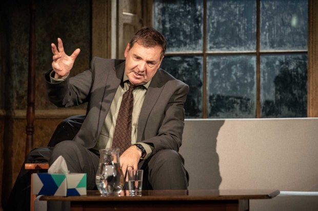 Brendan Coyle (John)