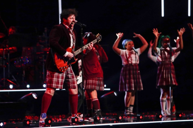  Jake Sharp and the cast of School of Rock