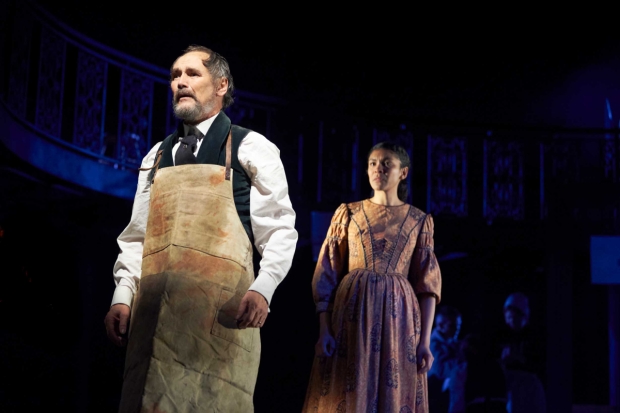 Mark Rylance (Dr Semmelweis) and Thalissa Teixeira (Maria Semmelweis)