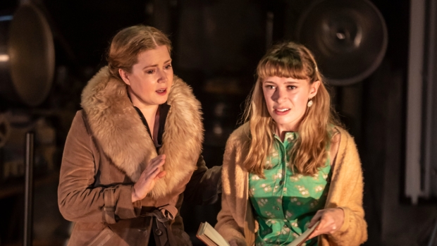 Amy Adams and Lizzie Annis in The Glass Menagerie