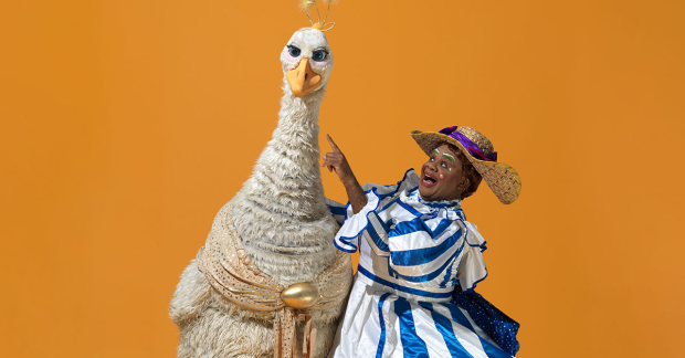 Ruth Lynch (Priscilla) and Clive Rowe (Mother Goose) in Mother Goose