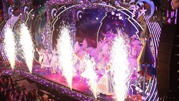Curtain call for Jack and the Beanstalk at The London Palladium