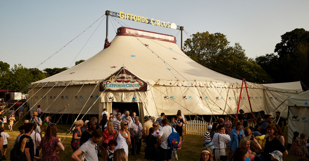 Giffords Circus