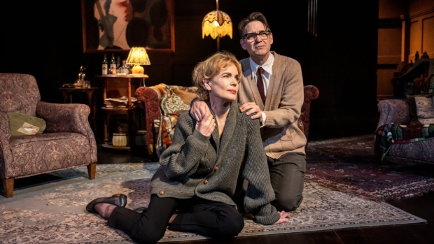 Elizabeth McGovern and Dougray Scott in Who&#39;s Afraid of Virginia Woolf?