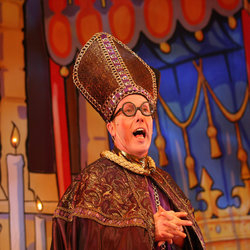 Martin Barras will be appearing in Aladdin and the Twankeys at York Theatre Royal from 12 December - 1 February 2014.