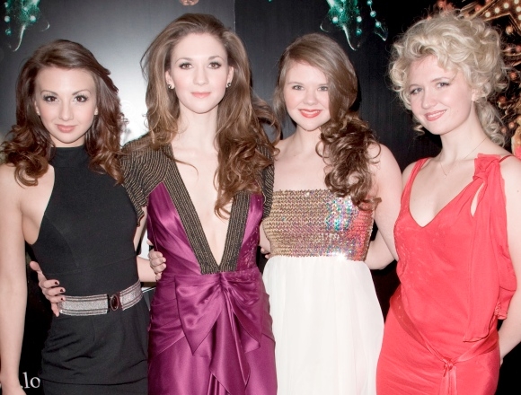 Scarlett Strallen with her sisters Zizi, Summer and Sasi