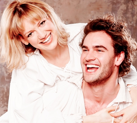 Lucy Briggs-Owen and Tom Bateman play Viola and Will Shakespeare