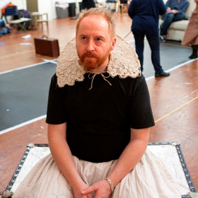 Forbes Masson in rehearsals for The Taming of the Shrew