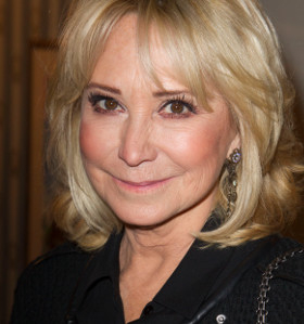 Felicity Kendal will star in Hay Fever