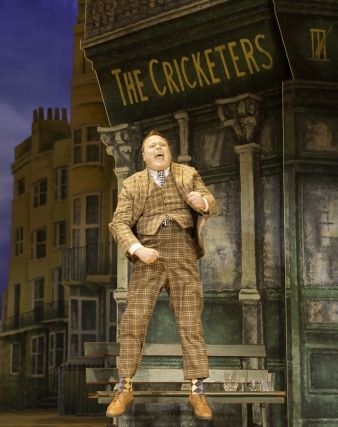 Gavin Spokes (Francis Henshall) in One Man Two Guvnors.
