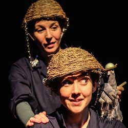 Lunabug&#39;s Naomi Rothwell and Beth Caudle in Pigeon