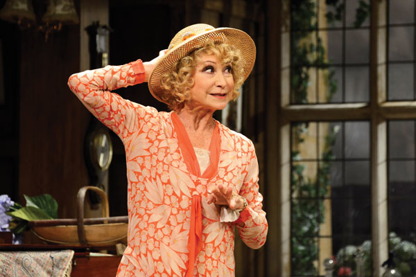 Felicity Kendall (Judith Bliss) in Hay Fever