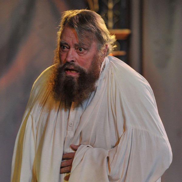 Brian Blessed has been forced to withdraw from King Lear