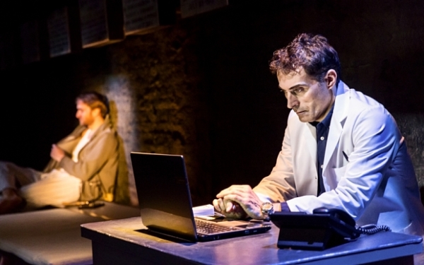 &#39;Lascivious alpha males&#39; - Oliver Chris and Rufus Sewell in Closer at the Donmar