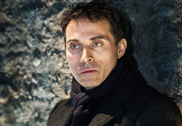 &#39;On thrilling form&#39;: Rufus Sewell as Larry