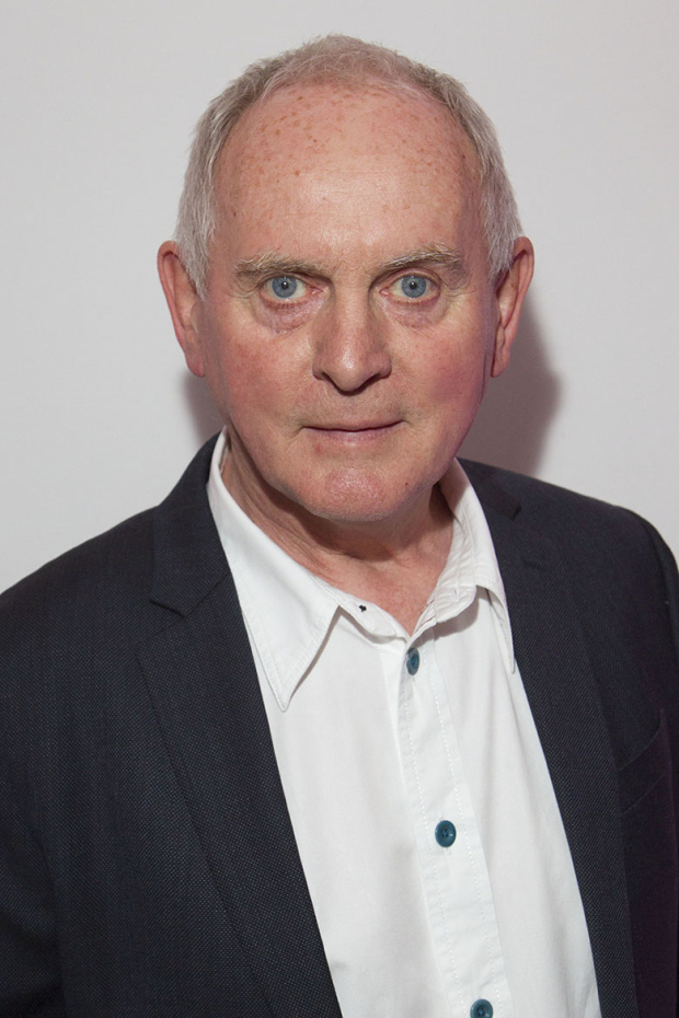 Howard Davies (director)
