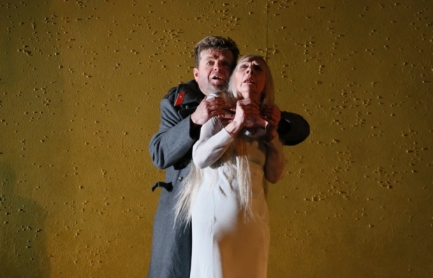 Peter Hoare as Herman and Felicity Palmer as the Countess in The Queen of Spades (ENO)