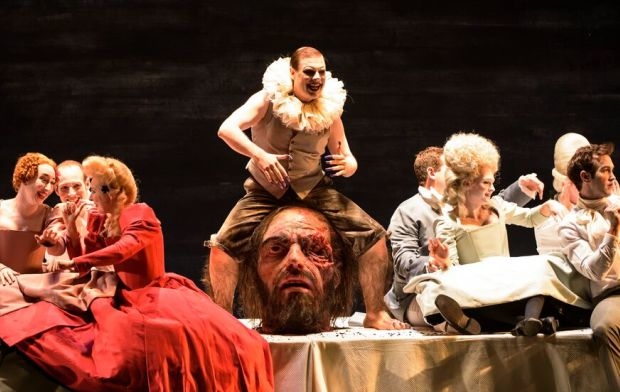 Benjamin Hulett and members of the Glyndebourne Chorus in Saul (Glyndebourne)