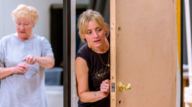 Sue Wallace and Anne-Marie Duff (Lizzie Holroyd)
